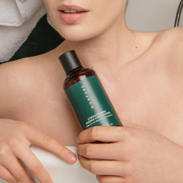Monpure Strengthening Essence Conditioner - Image 2